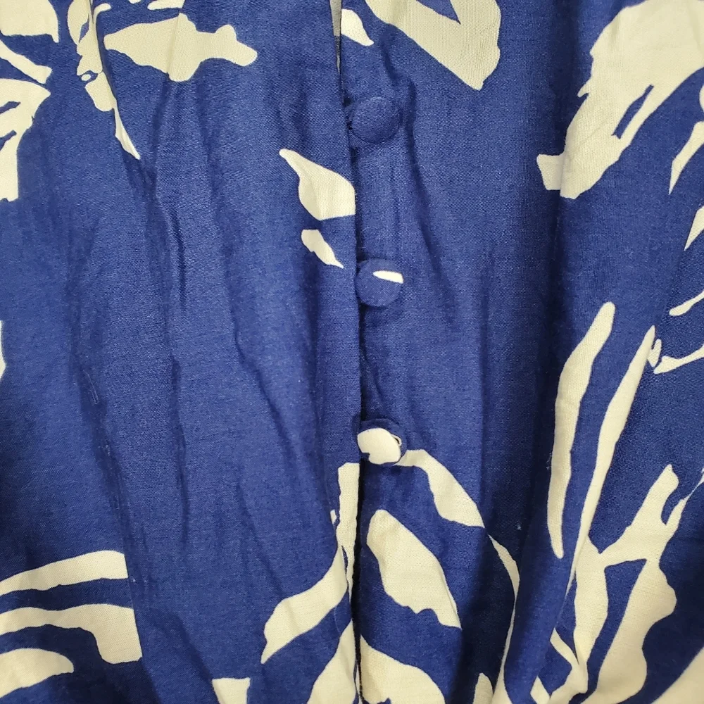Zara Blue & Ivory Printed Cropped V Neck Button Down Knot Shortsleeve Top Size M